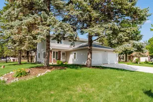 716 Fox Ln, Racine, WI 53185 - Photo 2