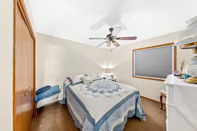 716  Fox Ln, Racine, WI 53185 - Photo 18