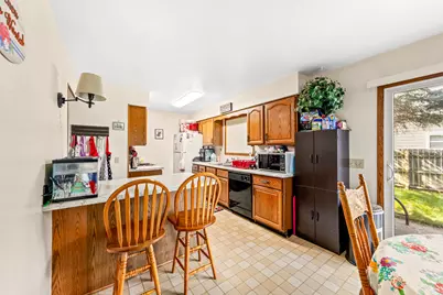 716  Fox Ln, Racine, WI 53185 - Photo 26