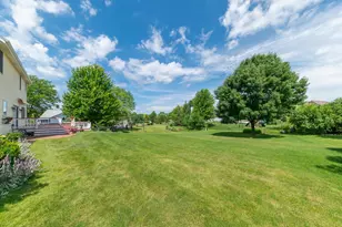 N65W13488 Lilly Creek Dr, Menomonee Falls, WI 53051 - Photo 32