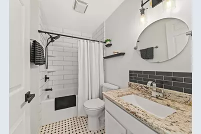 N65W13488  Lilly Creek Dr, Menomonee Falls, WI 53051 - Photo 24