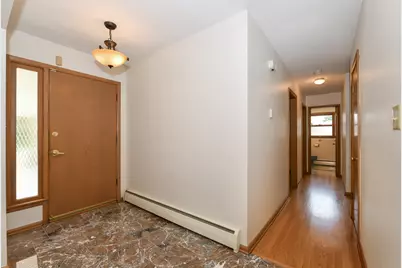 4144 N 96th St, Wauwatosa, WI 53222 - Photo 6