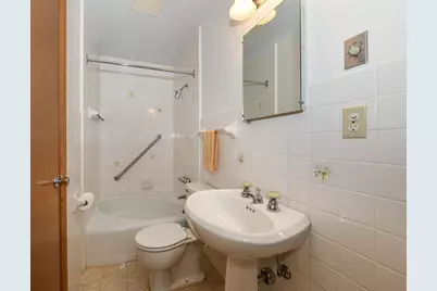 4144 N 96th St, Wauwatosa, WI 53222 - Photo 20