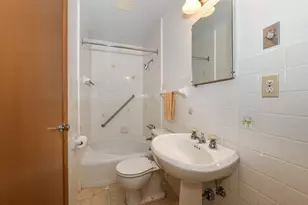 4144 N 96th St, Wauwatosa, WI 53222 - Photo 20