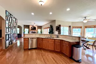 W151N7299 Paseo Ln, Menomonee Falls, WI 53051 - Photo 4