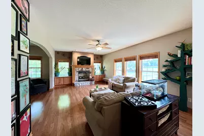 W151N7299  Paseo Ln, Menomonee Falls, WI 53051 - Photo 12