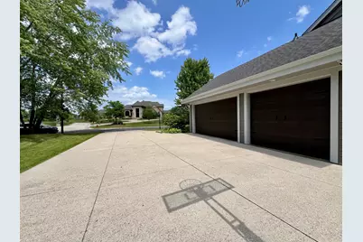 W151N7299  Paseo Ln, Menomonee Falls, WI 53051 - Photo 64