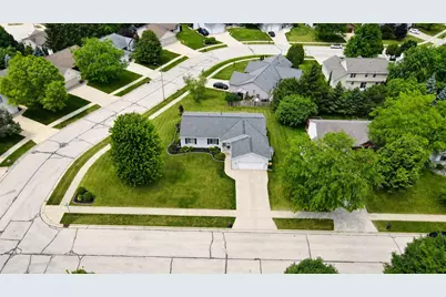 1300  Conifer Ave, West Bend, WI 53090 - Photo 32