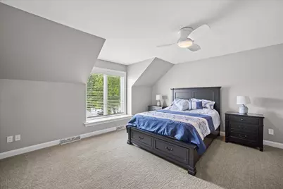 1704 E Juniper Way, Hartland, WI 53029 - Photo 18