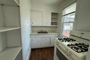 2451 S 9th St, Milwaukee, WI 53215 - Photo 8