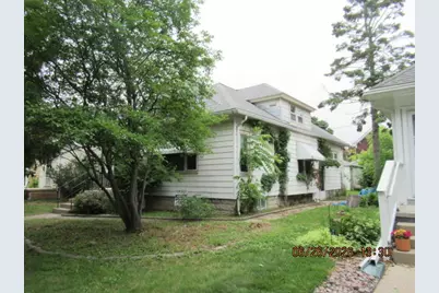 3240 S Dayfield Ave, Milwaukee, WI 53207 - Photo 2