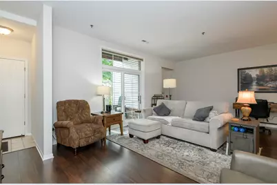 9181 S Aspen Dr #4, Oak Creek, WI 53154 - Photo 2