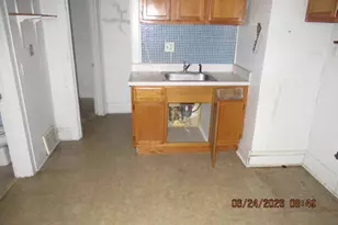 5916 W Dixon St, Milwaukee, WI 53214 - Photo 8