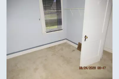 5916 W Dixon St #5918, Milwaukee, WI 53214 - Photo 6