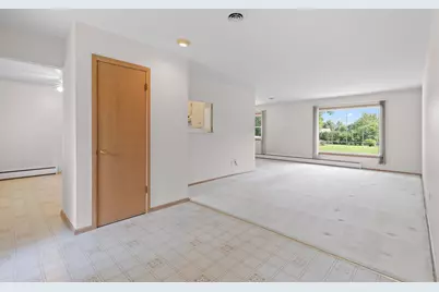 13400 W Sunny View Dr, New Berlin, WI 53151 - Photo 10