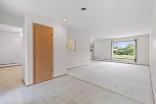 13400 W Sunny View Dr, New Berlin, WI 53151 - Photo 10