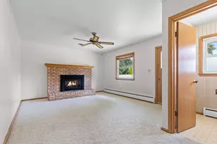 13400 W Sunny View Dr, New Berlin, WI 53151 - Photo 14