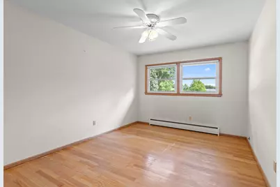 13400 W Sunny View Dr, New Berlin, WI 53151 - Photo 22