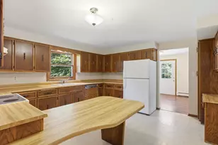 W6333 Burkshire Ln, Plymouth, WI 53073 - Photo 16