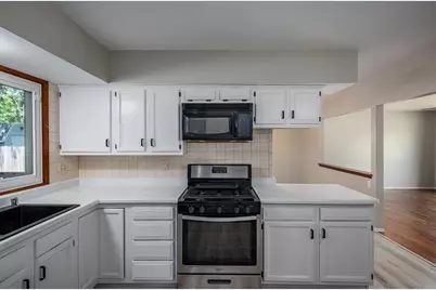 8026  50th Ave, Kenosha, WI 53142 - Photo 10