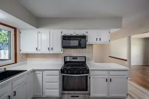 8026 50th Ave, Kenosha, WI 53142 - Photo 10