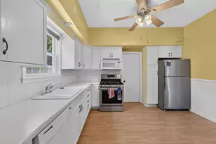 1526 Wisconsin Ave, Racine, WI 53403 - Photo 8