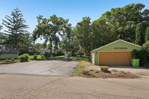 5946 N River Bay Rd, Racine, WI 53185 - Photo 42