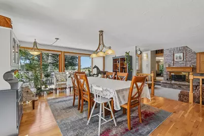 5946 N River Bay Rd, Racine, WI 53185 - Photo 12