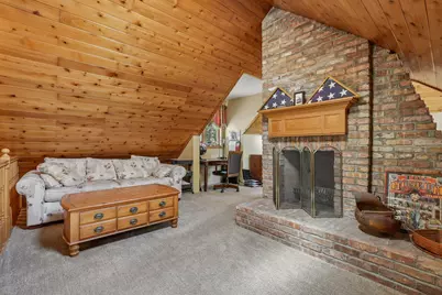 5946 N River Bay Rd, Racine, WI 53185 - Photo 24