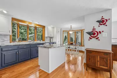 5946 N River Bay Rd, Racine, WI 53185 - Photo 16