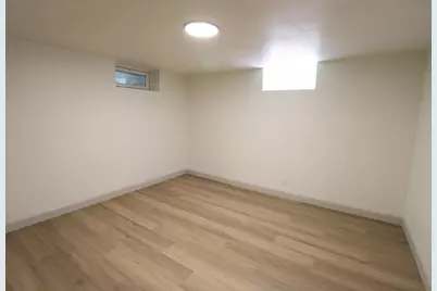 6520 N 56th St, Milwaukee, WI 53223 - Photo 20