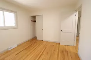 6520 N 56th St, Milwaukee, WI 53223 - Photo 12