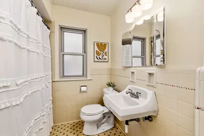 125 N 85th St, Wauwatosa, WI 53226 - Photo 10