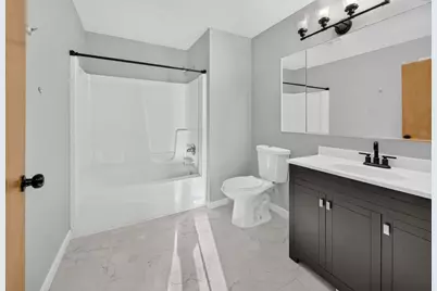 4230 N 45th Pl, Milwaukee, WI 53216 - Photo 16