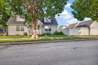 4230 N 45th Pl, Milwaukee, WI 53216 - Photo 2