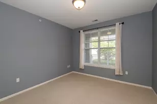 3872 S Lake Dr, Saint Francis, WI 53235 - Photo 14