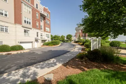 3872 S Lake Dr #101, Saint Francis, WI 53235 - Photo 4