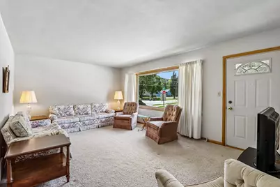 601  Western Ave, Waukesha, WI 53188 - Photo 2