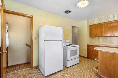 601  Western Ave, Waukesha, WI 53188 - Photo 10