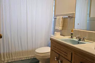 2127 Crestview Ct, Wauwatosa, WI 53226 - Photo 36