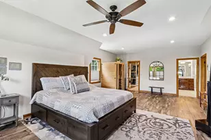 W288N3341 Lost Creek Ct, Delafield, WI 53072 - Photo 18