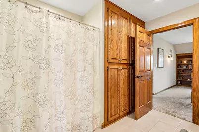 W288N3341  Lost Creek Ct, Delafield, WI 53072 - Photo 60