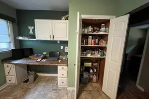 2504 S 8th St, Manitowoc, WI 54220 - Photo 12