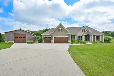 S106W36642  Saddle Ridge Dr, Eagle, WI 53119 - Photo 54