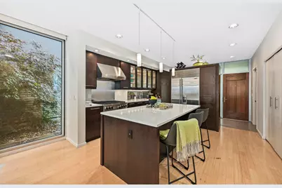 827 E Reservoir Ave #827, Milwaukee, WI 53212 - Photo 4