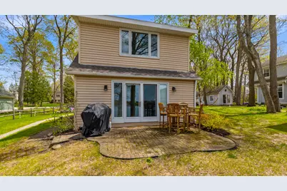 5831 S Hacker Dr, West Bend, WI 53095 - Photo 40