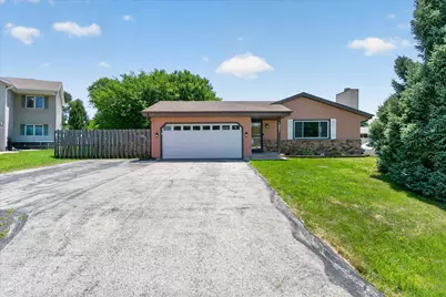 1447  Warwick Way, Racine, WI 53406 - Photo 2