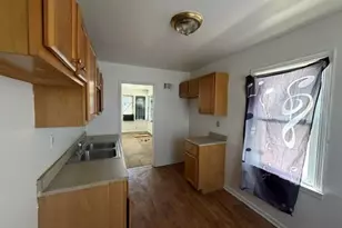5003 N 37th St, Milwaukee, WI 53209 - Photo 4