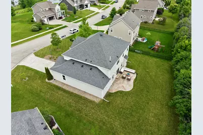 W136N6052  Weyer Farm Dr, Menomonee Falls, WI 53051 - Photo 58