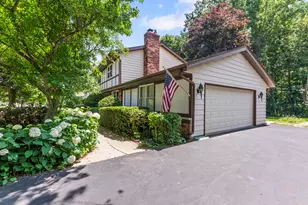 N76W14597 Northpoint Dr, Menomonee Falls, WI 53051 - Photo 44